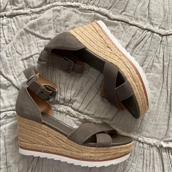Marc Fisher Shoes - Marc Fisher wedges